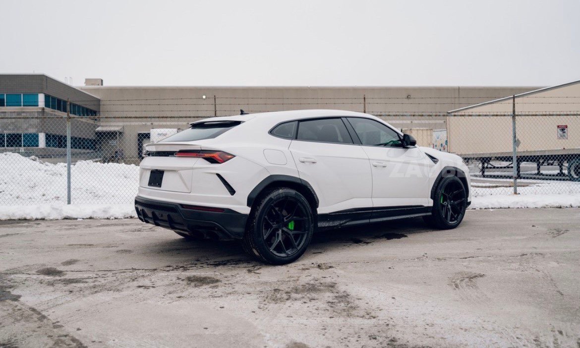 Lamborghini Urus arrière